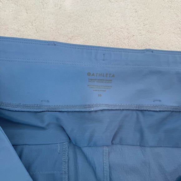 ATHLETA Trekkie North Shorts - Women's size 20 - Picture 7 of 11